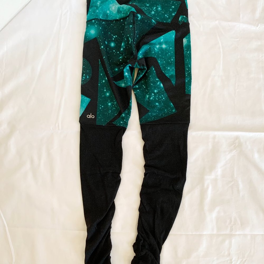 Alo Yoga goddess legging